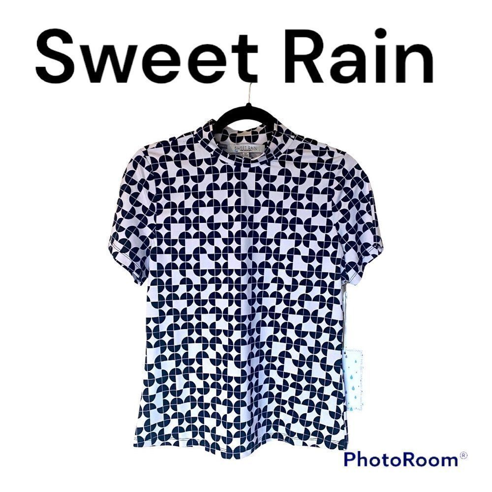 Sweet Rain Geometric Patter Mock Neck Top